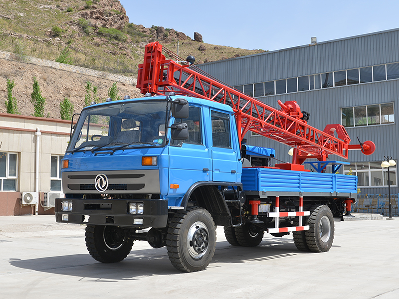 出口型國(guó)三車載水井鉆機(jī)