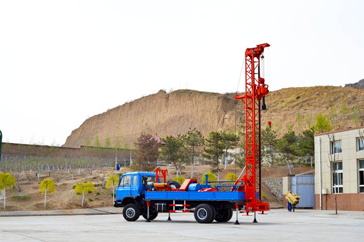 出口型國(guó)三車載水井鉆機(jī)